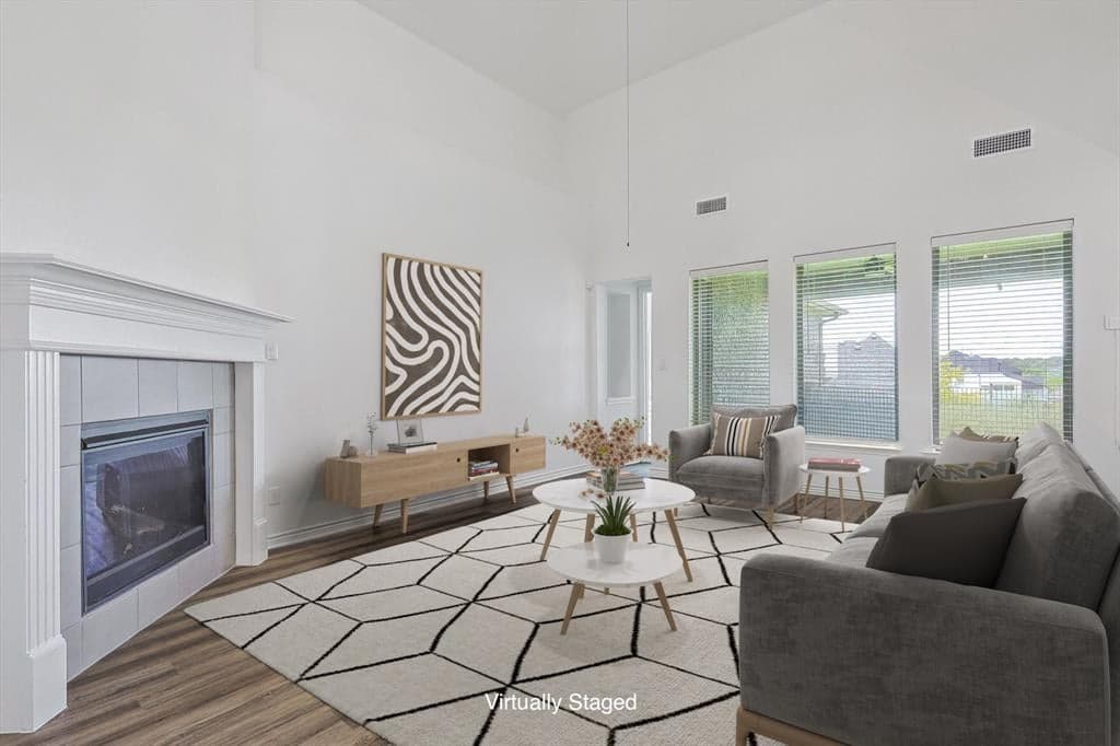 11417 Deer Valley Dr