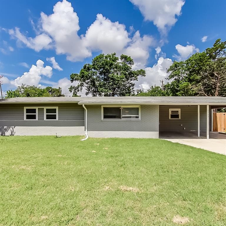 1713 Del Rancho Dr