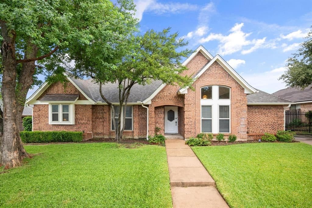 812 Shady Ln