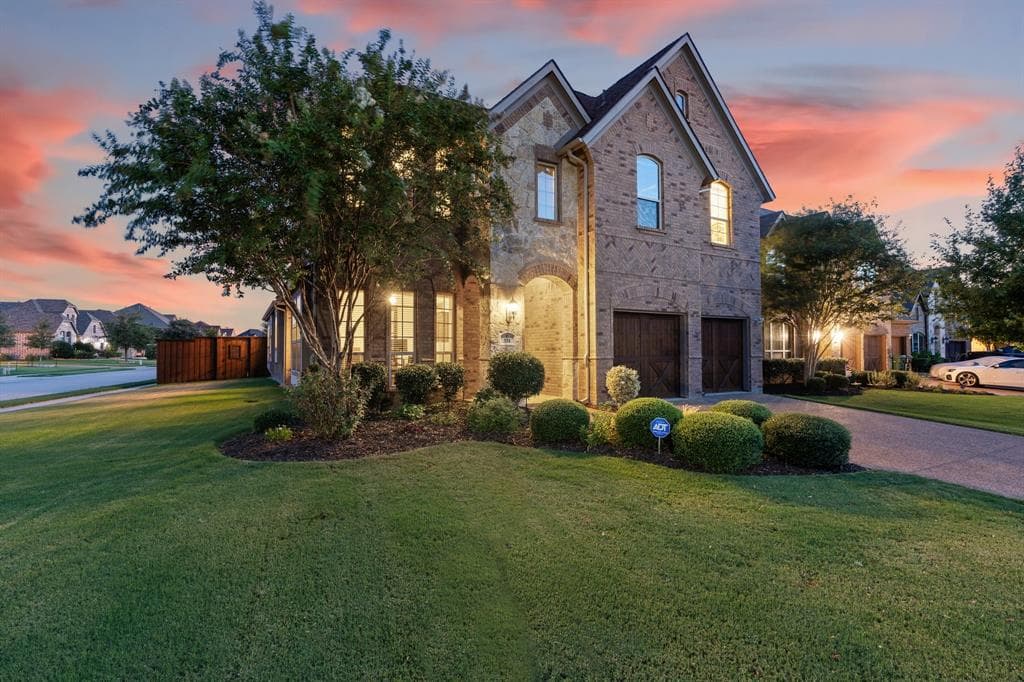 331 Hampshire Dr