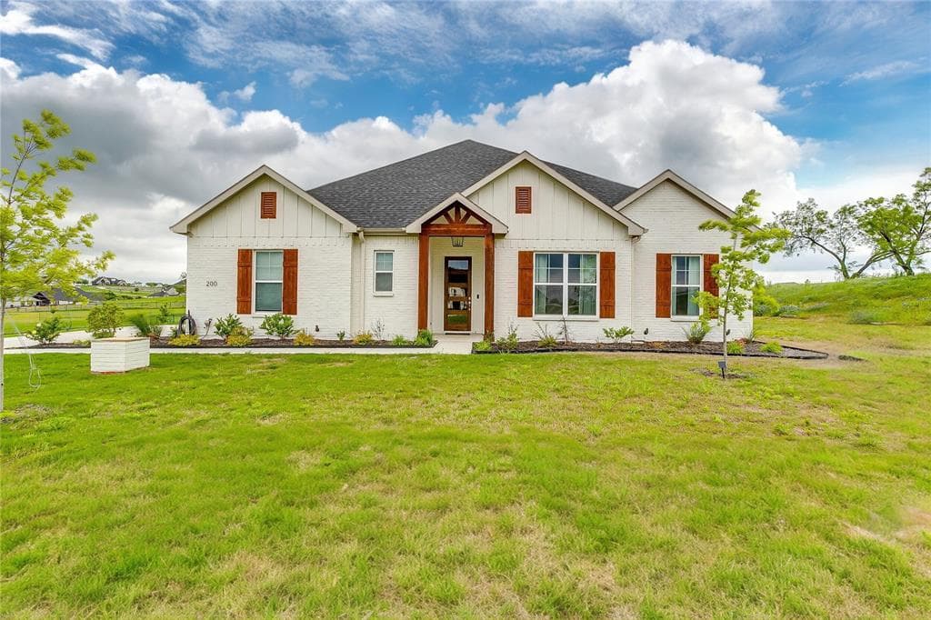 200 Swift Dr