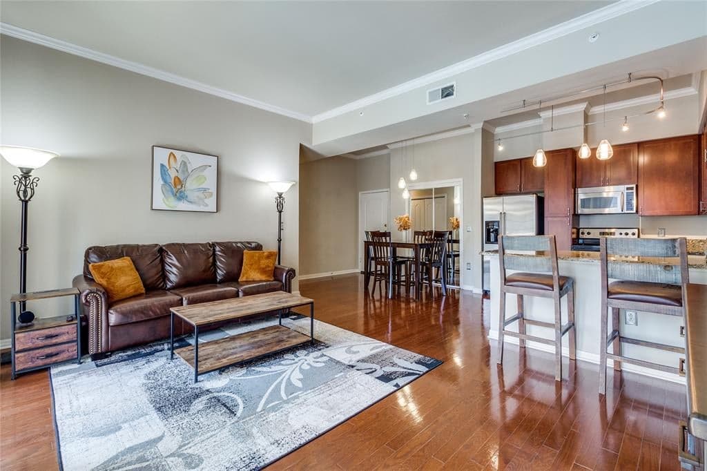 3225 Turtle Creek Blvd # B-735