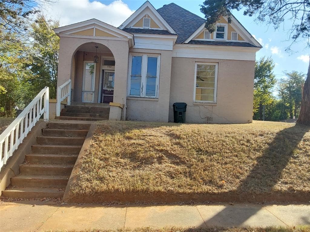 532 S Bonner Ave