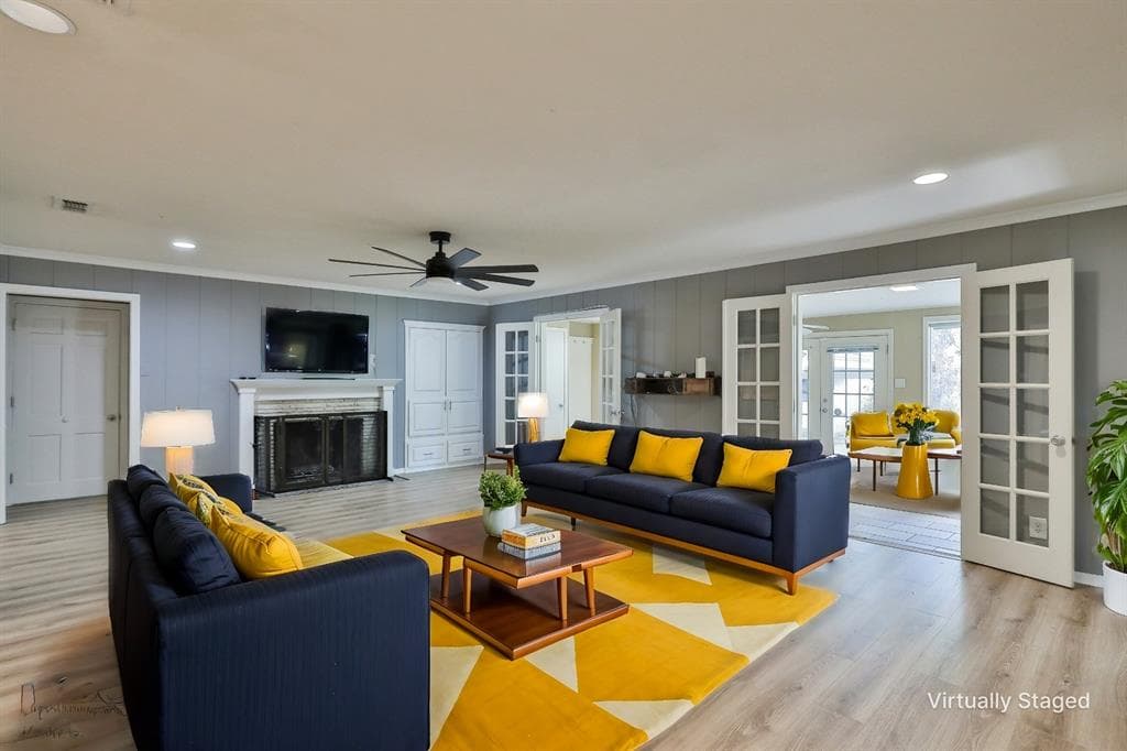 849 Elmwood Dr