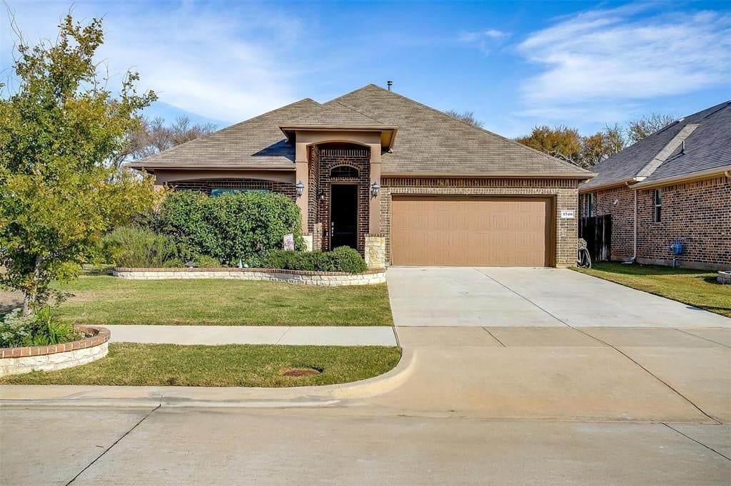 1700 Spinnaker Dr