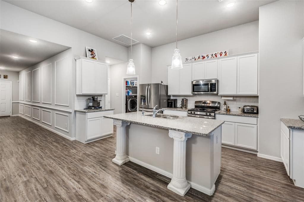 7146 Aster Dr