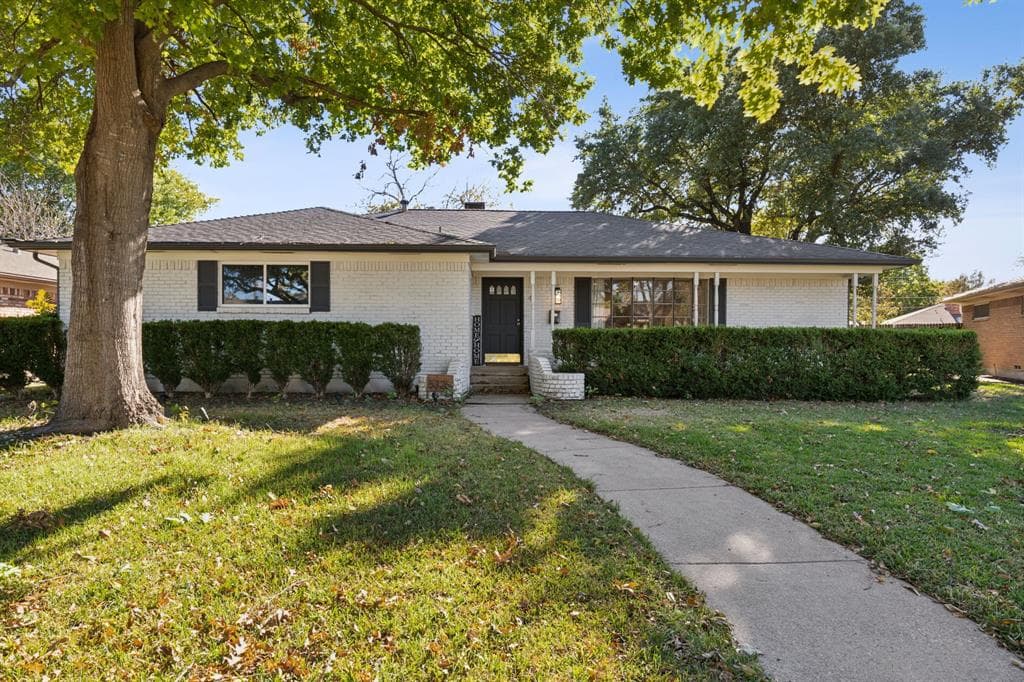 5326 Enchanted Ln