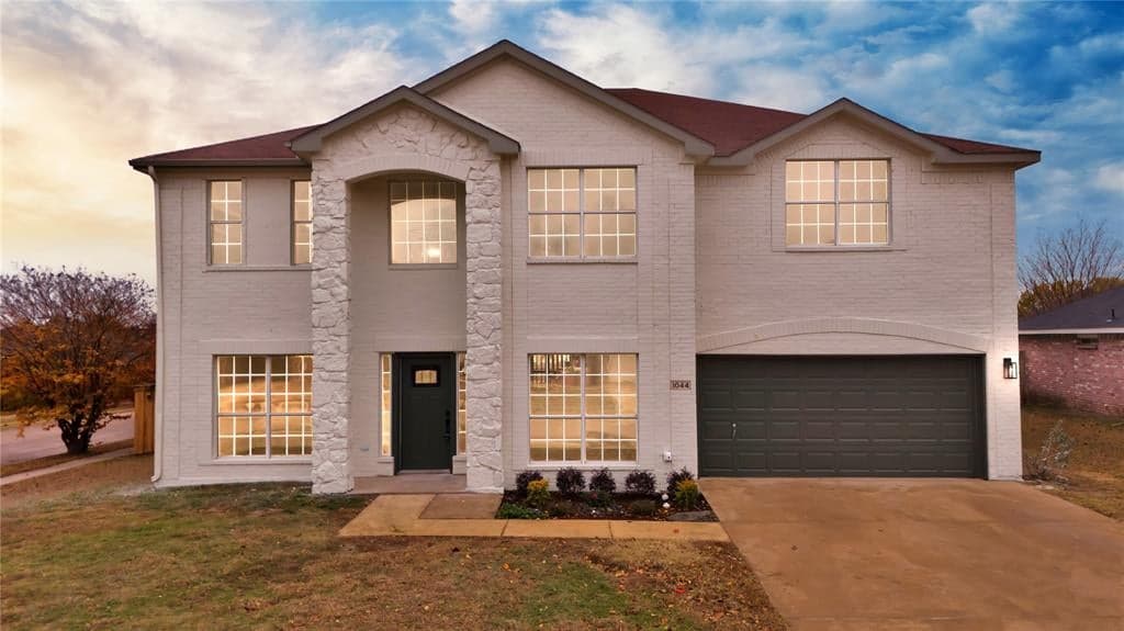 1044 Magnolia Ln