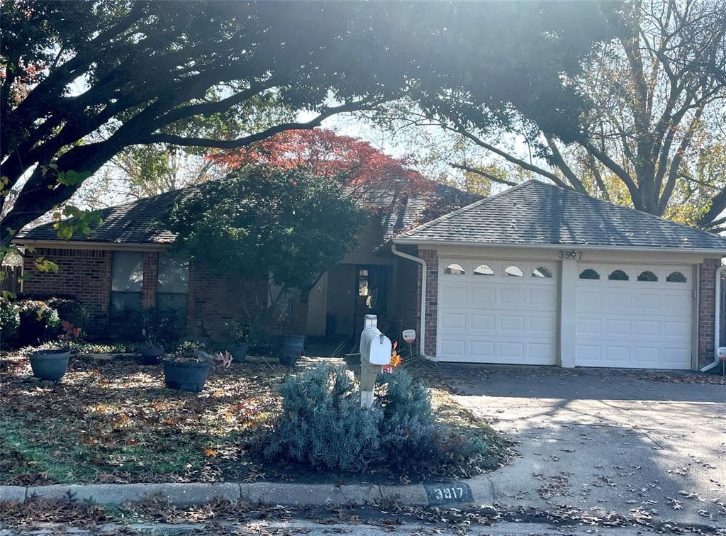 3917 Twin Creek Dr