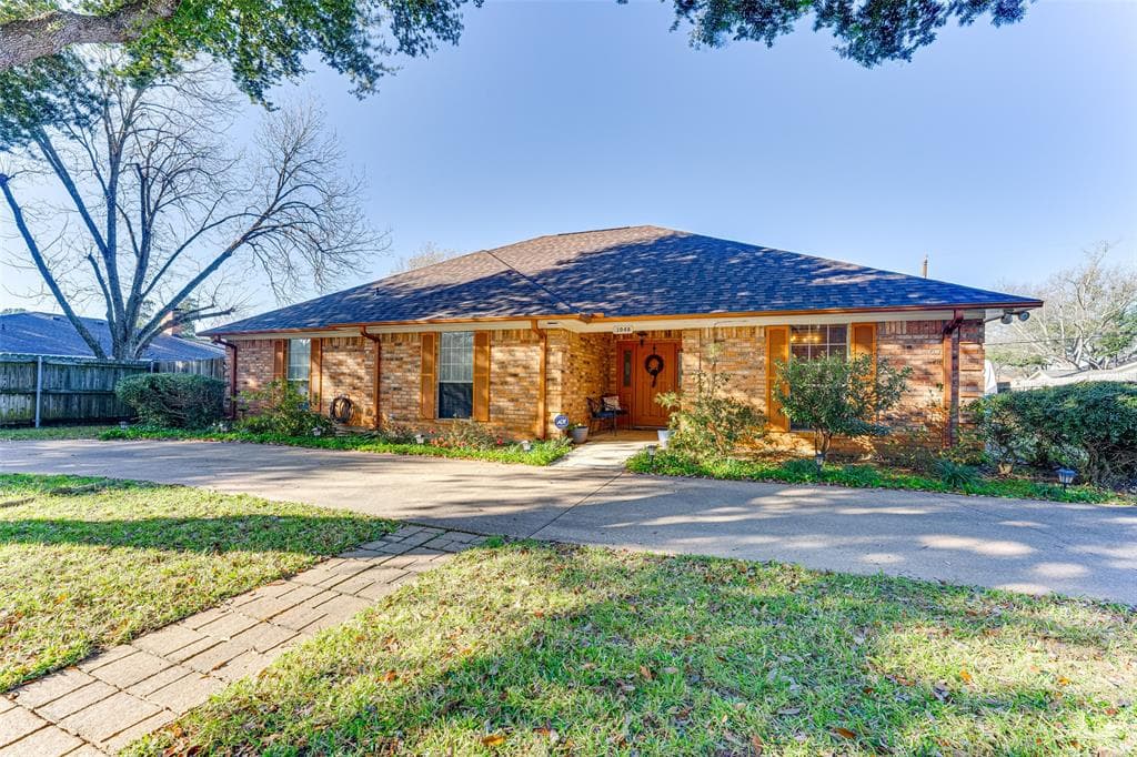 1048 Mill Run Rd
