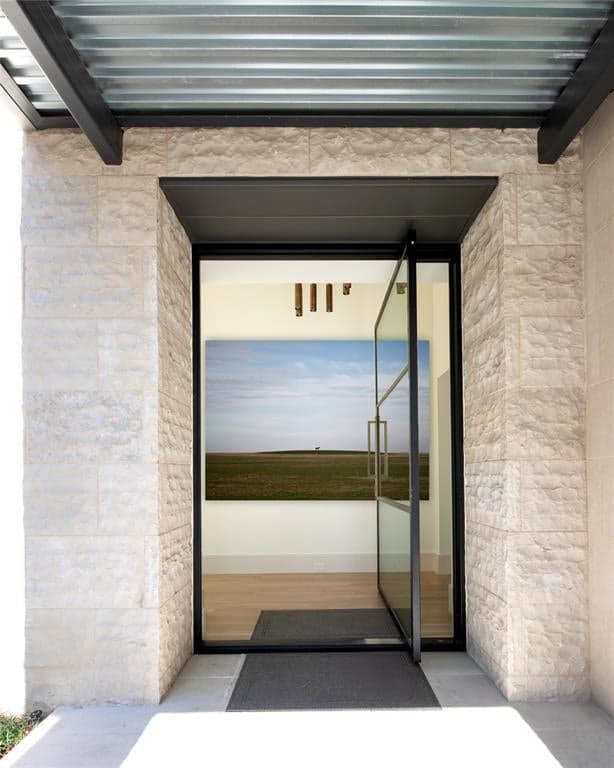Gallery image 3