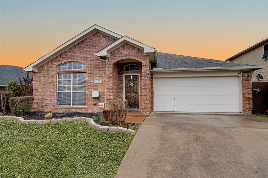 4458 Seven Pines Dr