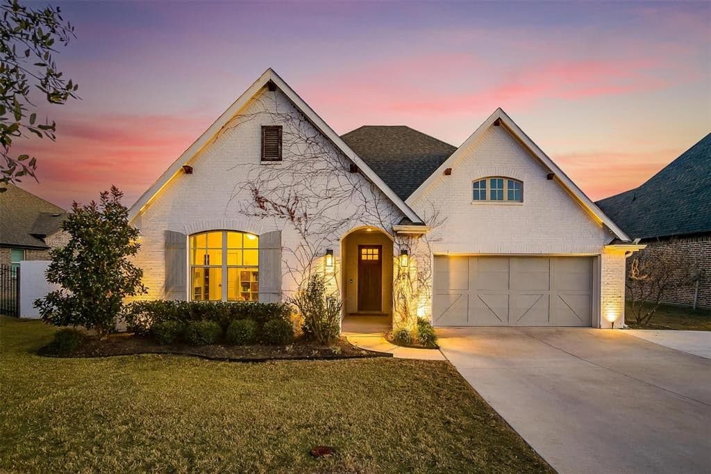 587 Point Vista Dr