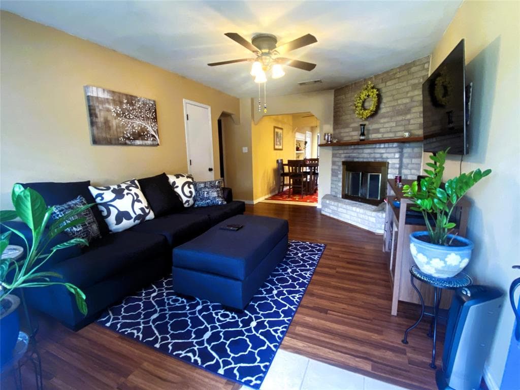 Gallery image 2