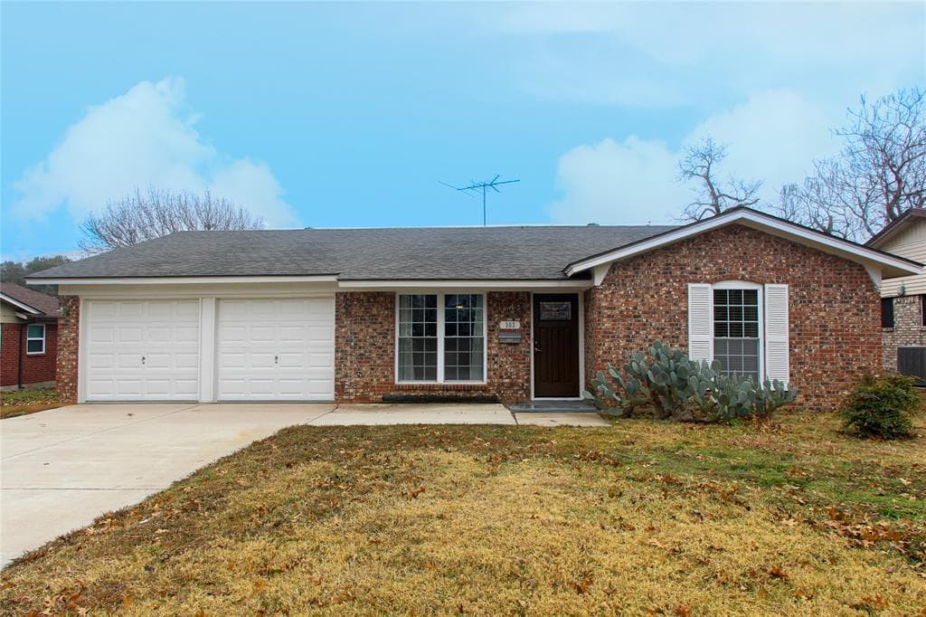 303 Huntington Dr
