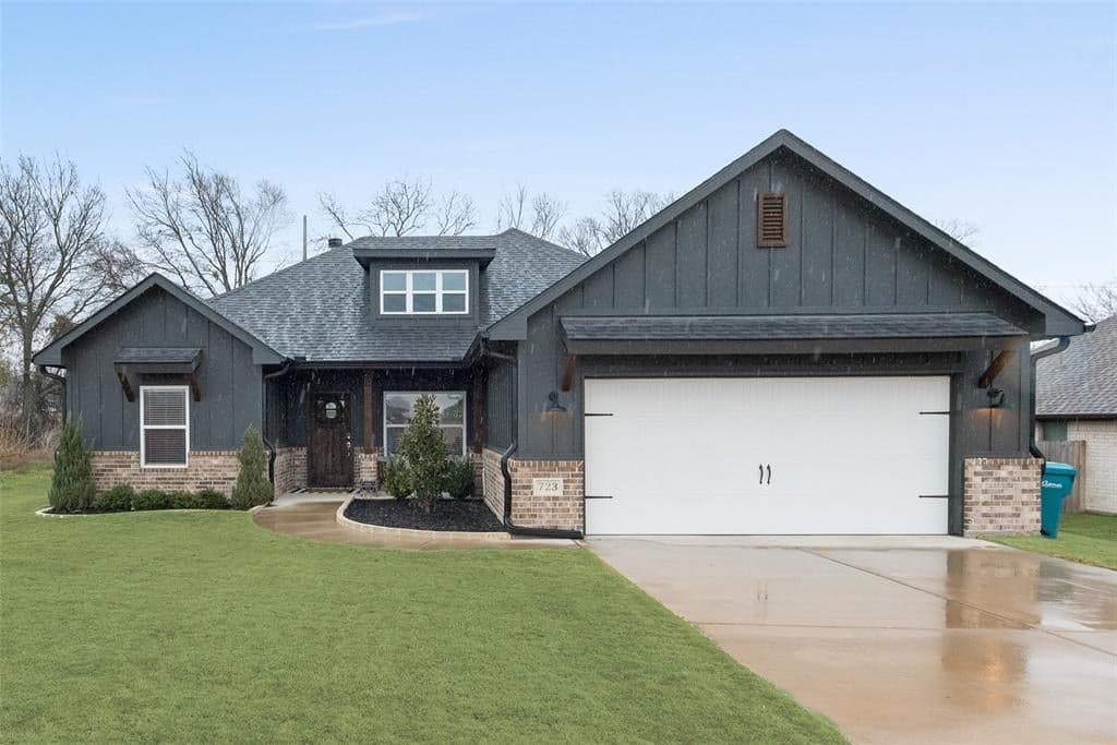 723 Nolan Dr