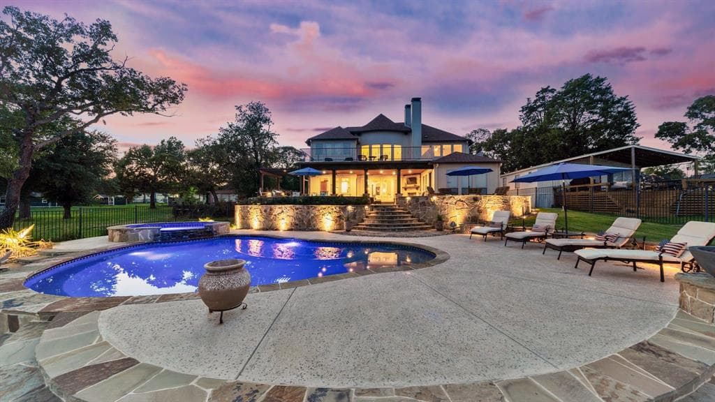 213 Esquire Estates Rd