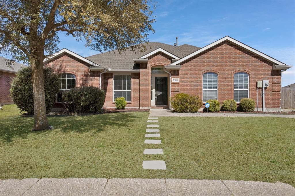 2100 Chisolm Trl