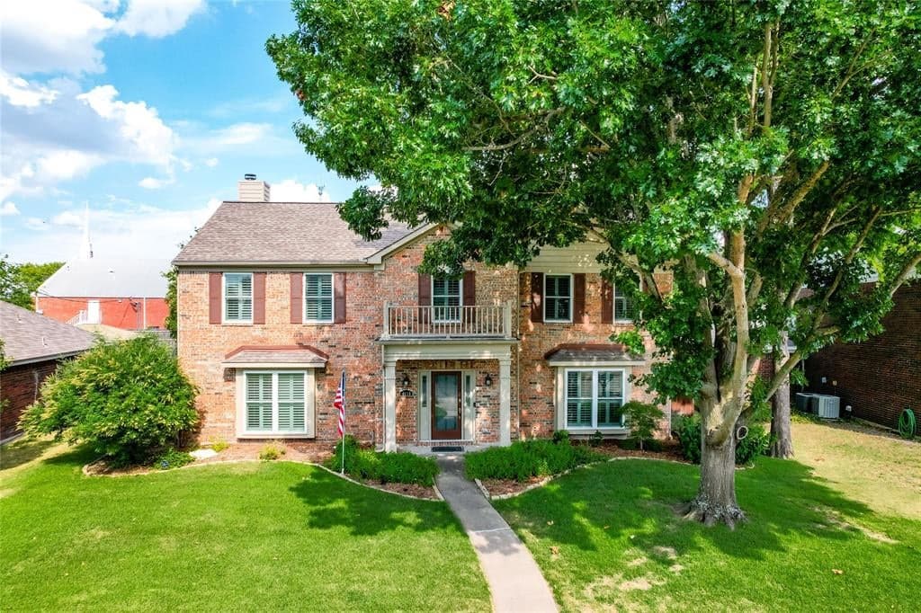 4118 Tradewind Dr