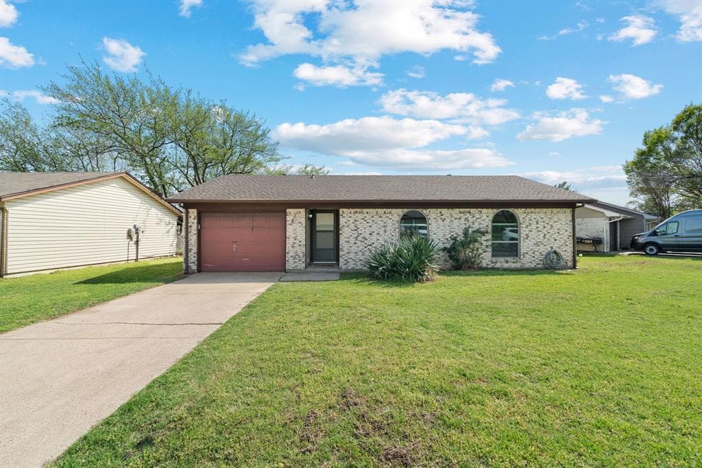 1512 Palisades Dr