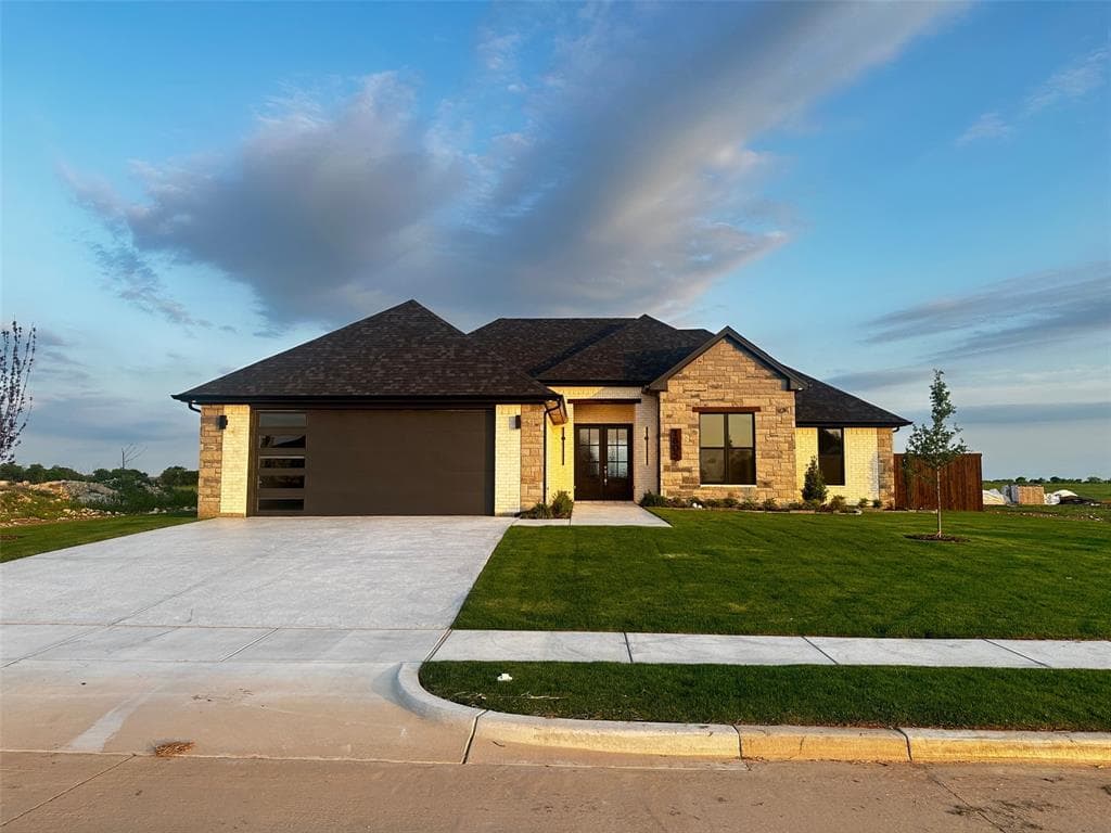 1805 Sudbury Dr