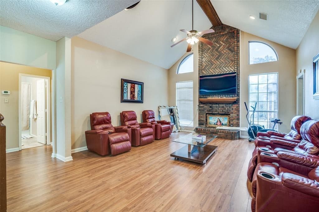 Gallery image 3