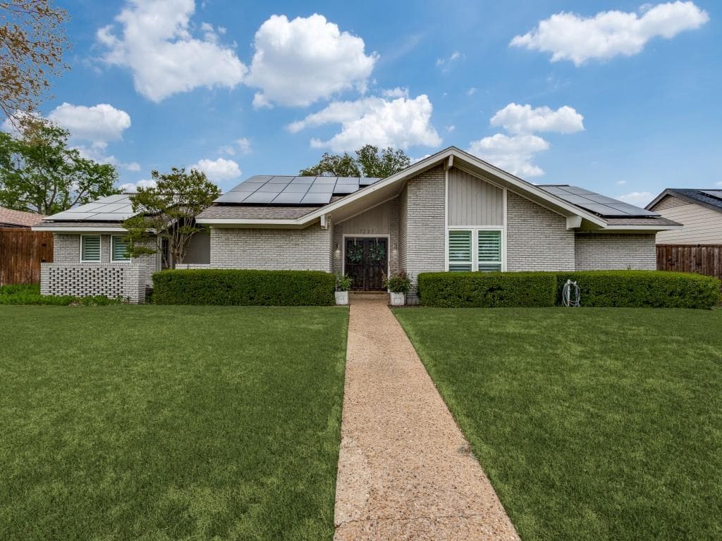 7231 Roundrock Rd
