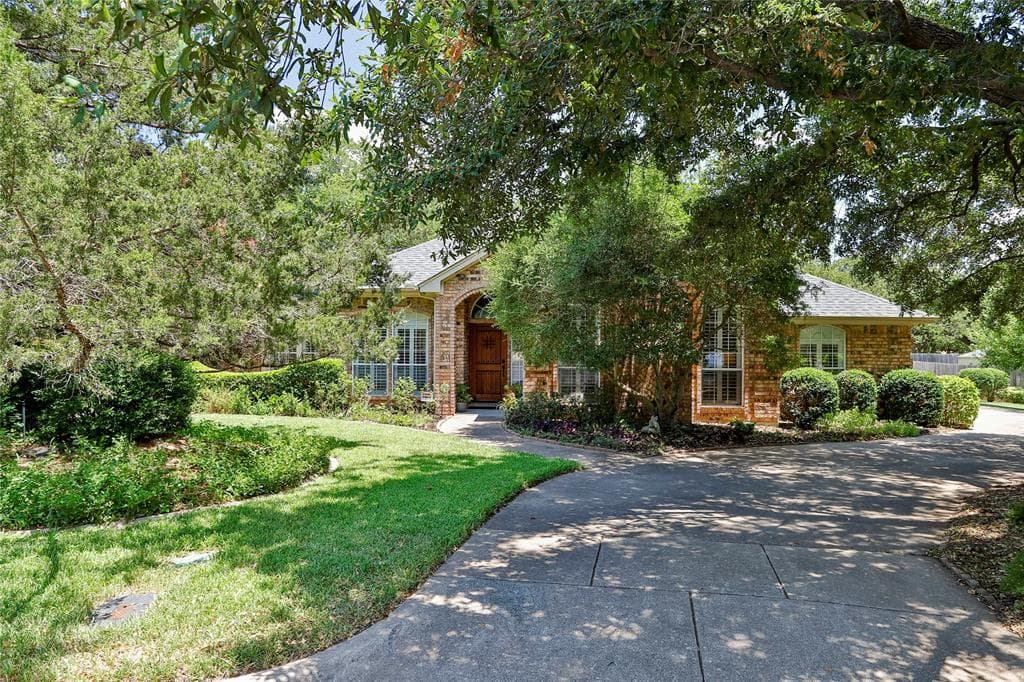2912 Oak Ridge Dr
