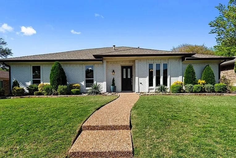 4429 Fremont Ln