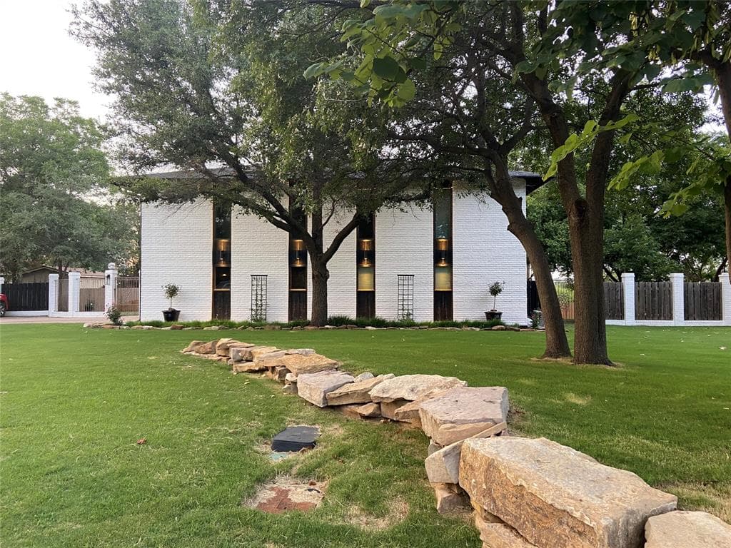 Gallery image 3