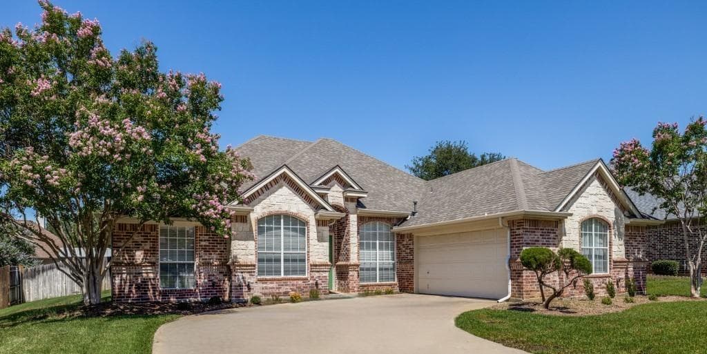 1021 Oak Hill Park