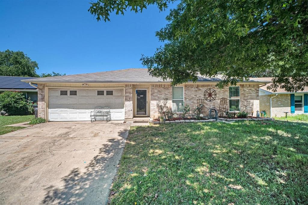 816 Cross Timbers Dr
