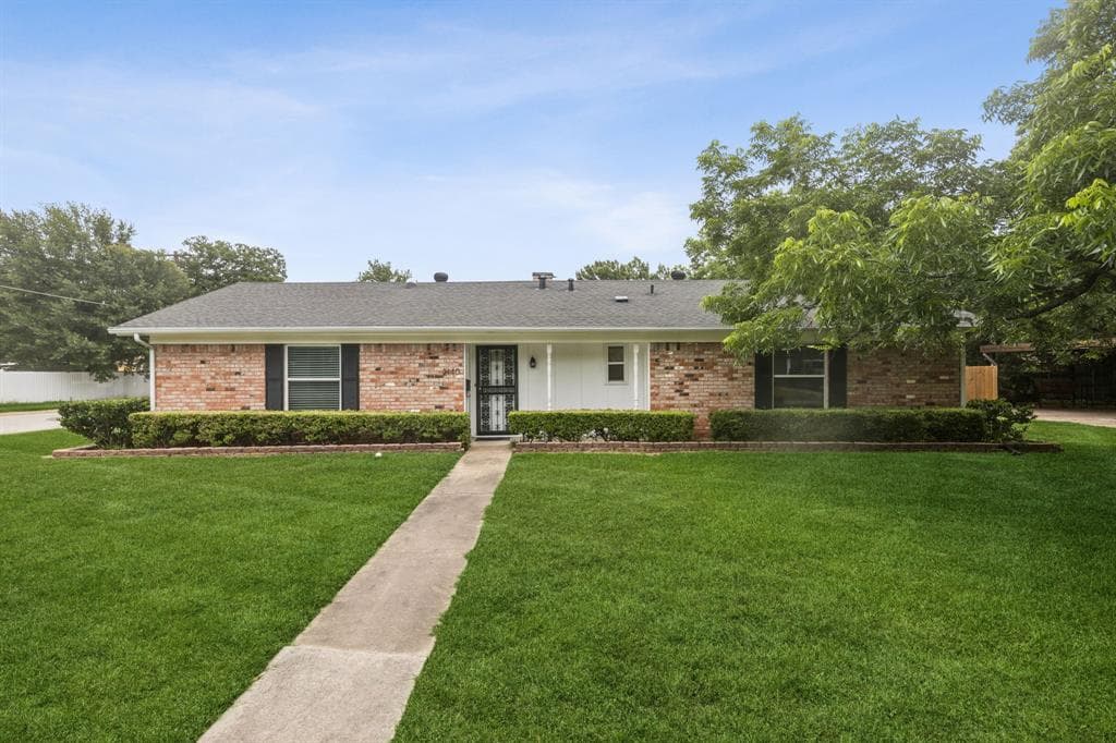 2140 Barbell Ln