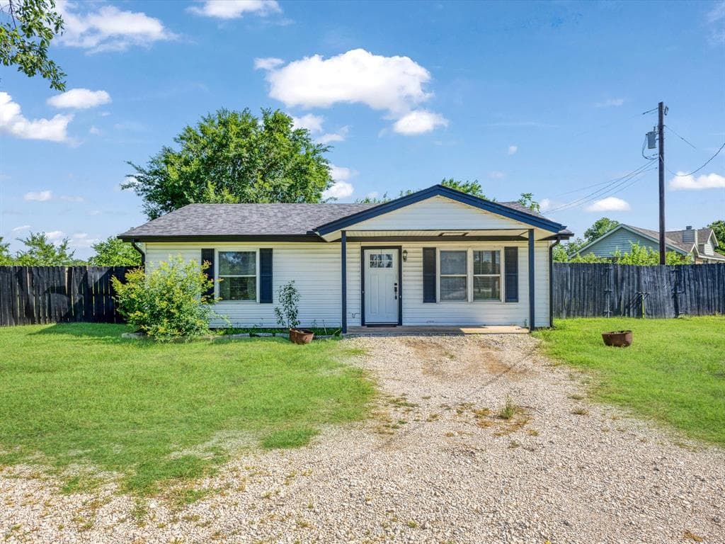 1444 Greenbriar Rd