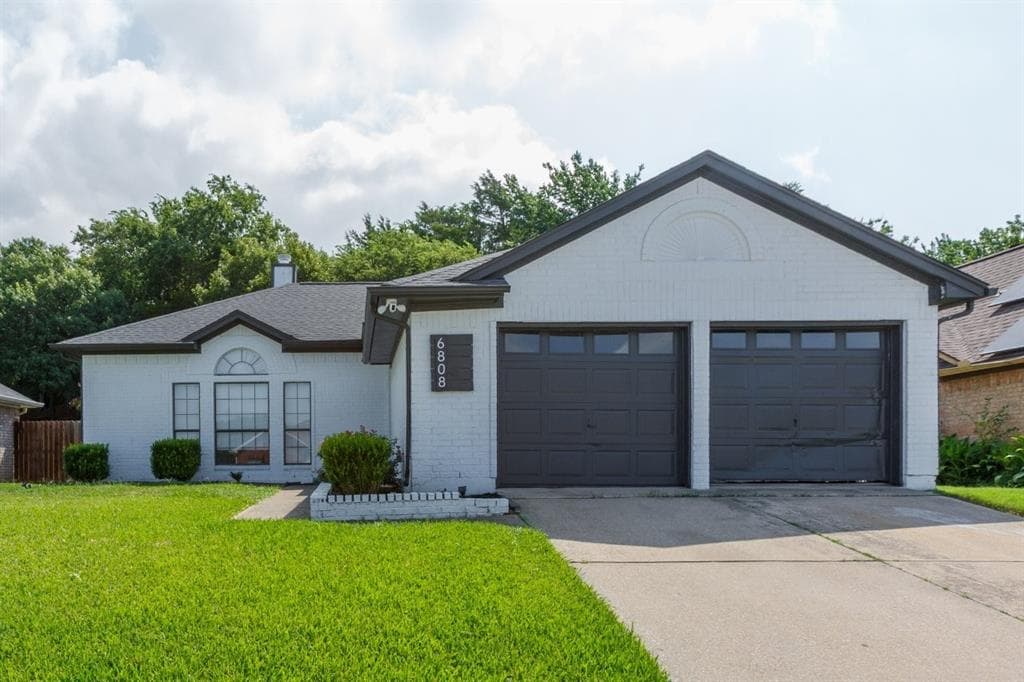 6808 Mountain Cedar Ln
