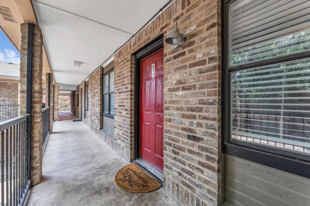 1421 S 12th St Apt 211