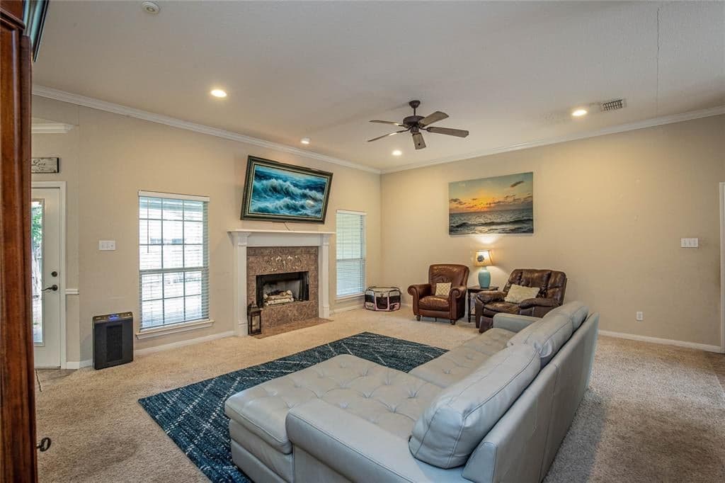 Gallery image 3