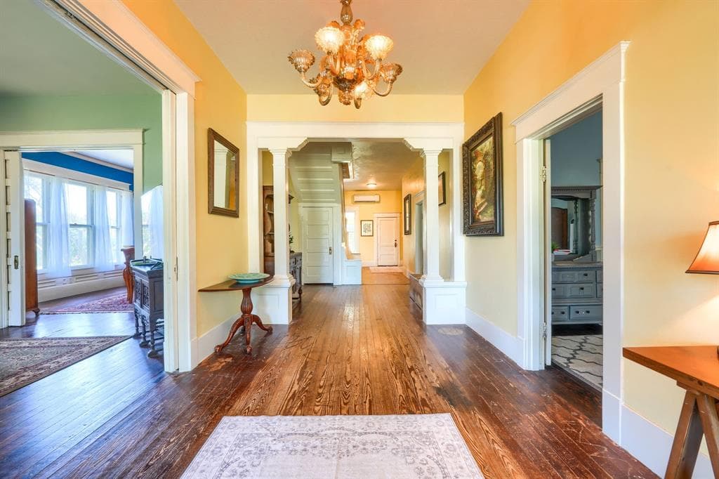 Gallery image 2