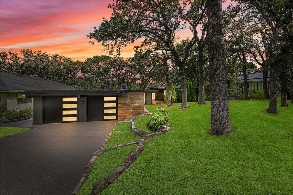 2617 Sarah Jane Ln
