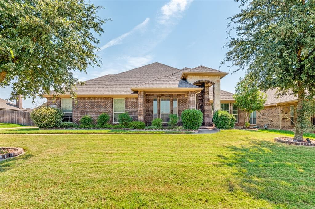 1404 Majestic Meadows Dr