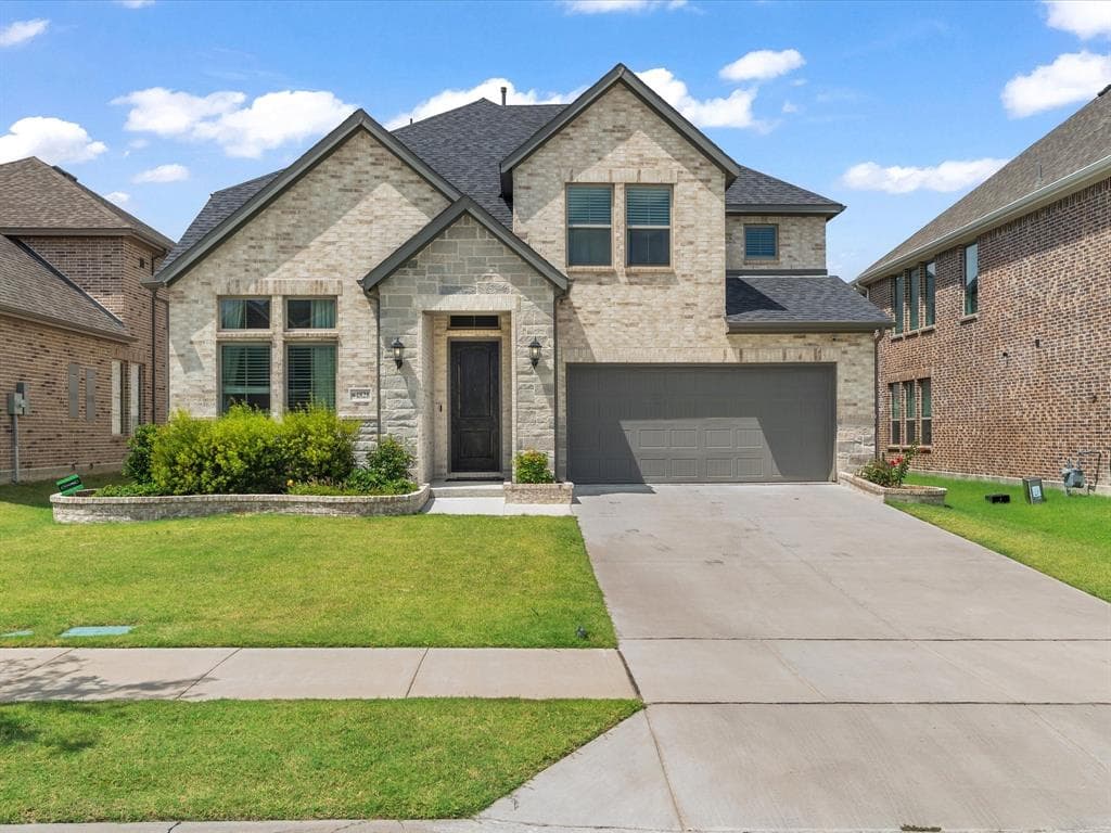 4828 Celestial Rd