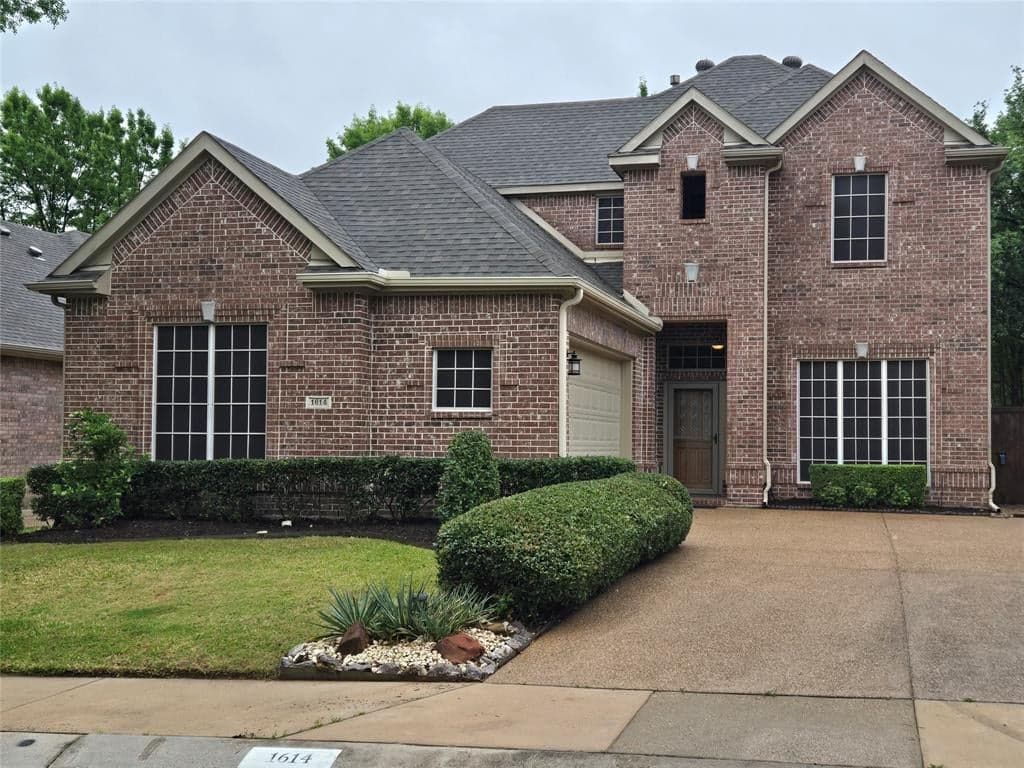 1614 Villa Ct