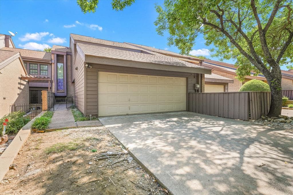 735 Oakwood Trl