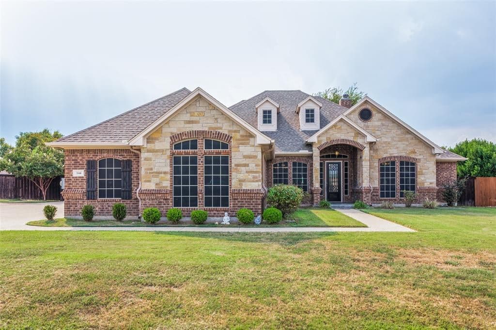 2040 Carlisle Dr