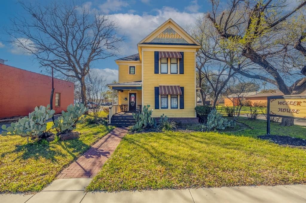 Main property image