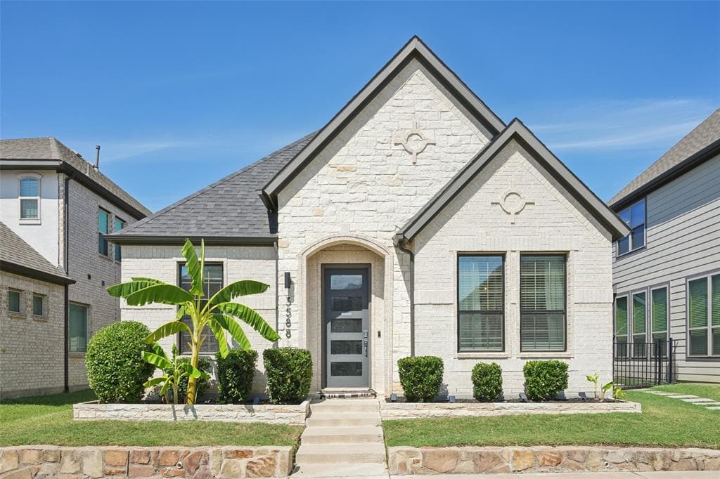 3588 Sevilla Dr