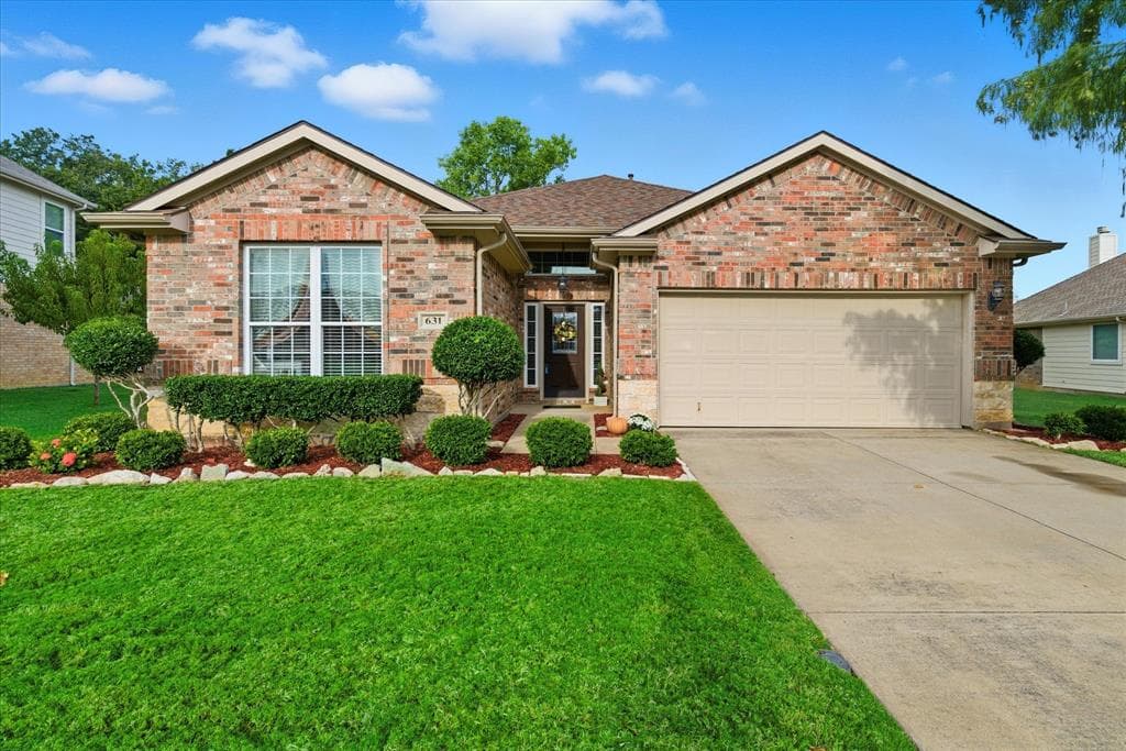 631 Grayson Ln