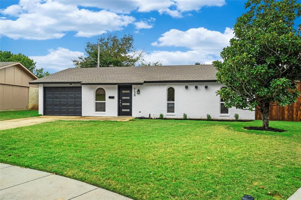 158 Pinewood Pl
