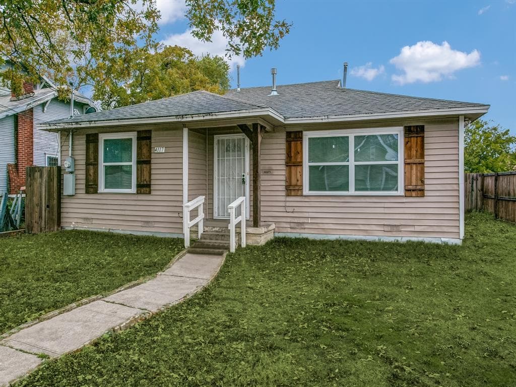 4117 Metropolitan Ave