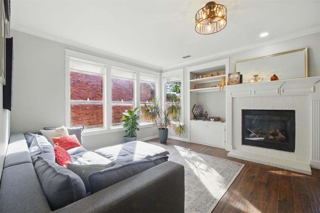 Gallery image 3